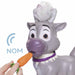 Enfant jouant avec Sven et les accessoires du kit interactif Disney Frozen