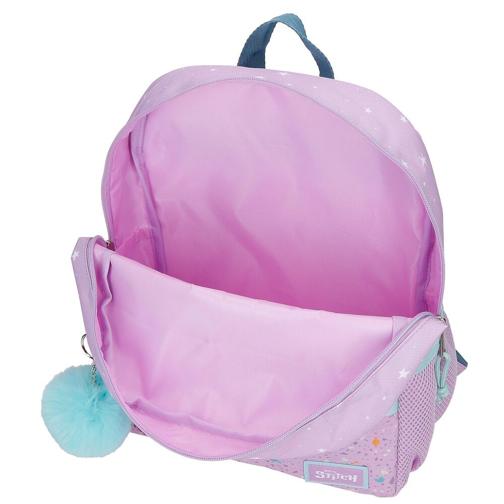 Côté droit du sac à dos avec la deuxième poche latérale visible