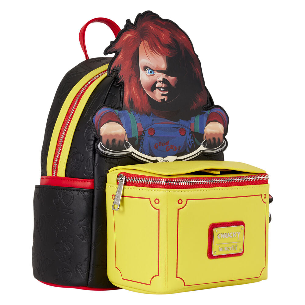 Vue latérale du sac à dos Loungefly Chucky montrant la profondeur et la forme