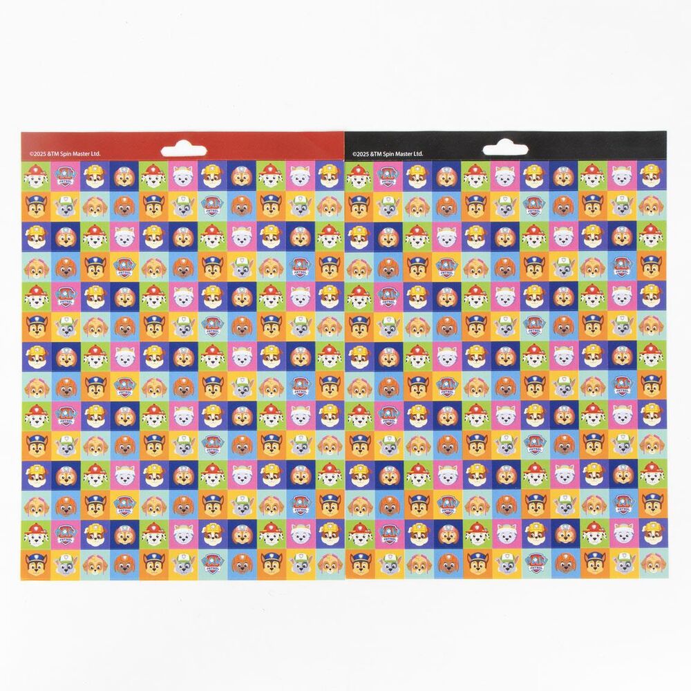 Image montrant la texture et la qualité des stickers Pat'Patrouille CERDÁ sur fond blanc