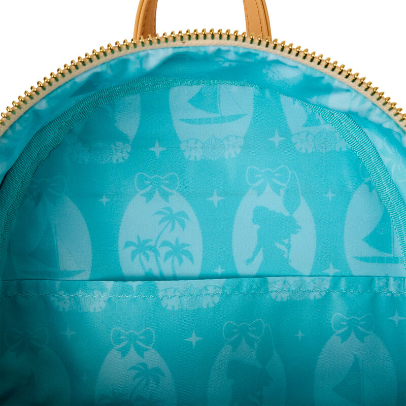 Profil latéral du sac à dos Loungefly Disney Vaiana montrant sa silhouette compacte et stylée