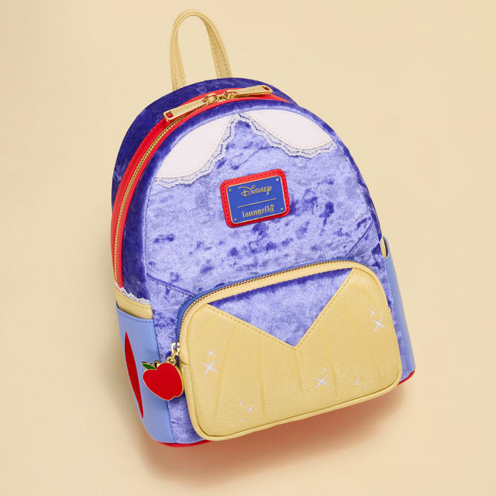 Intérieur du sac à dos avec doublure coordonnée imprimée aux couleurs de Blanche-Neige