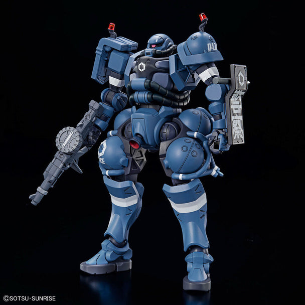 Profil gauche de la figurine Police Zaku GQuuuuuuX avec ses décalcomanies à base d'eau visibles