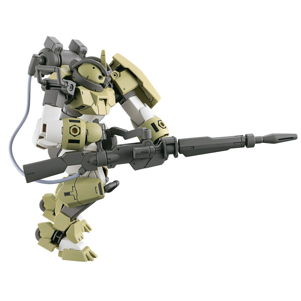 Figurine posée sur une base d'action compatible pour des mises en scène dynamiques