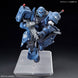 Figurine Police Zaku GQuuuuuuX posée sur une base d'action compatible pour exposition dynamique