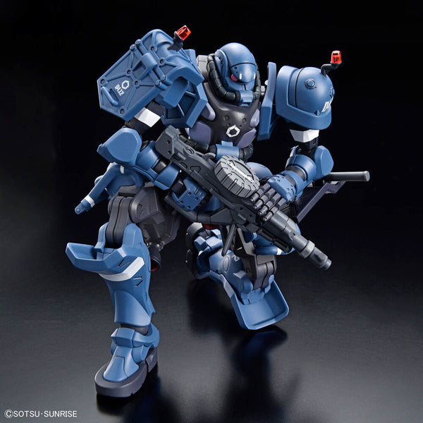 Ensemble complet des six images montrant différentes poses et angles de la figurine Police Zaku GQuuuuuuX