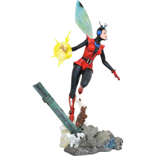 Figurine La Guêpe Marvel Gallery 33cm en PVC, présentation latérale avec finition précise