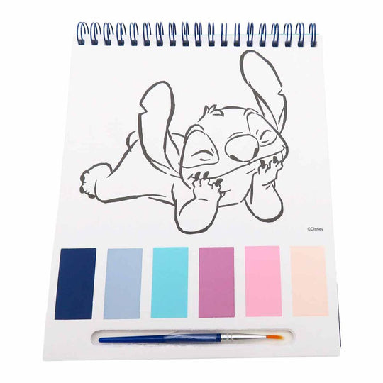 Feuilles blanches du carnet de dessin aquarelle Disney Stitch prêtes à être utilisées