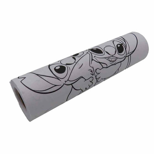 Station de coloriage Disney Stitch en usage avec un enfant en train de dessiner