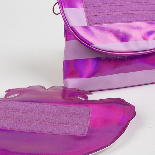 Vue latérale montrant l'épaisseur fine et compacte de la trousse