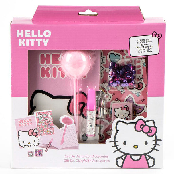Détail intérieur du cahier Hello Kitty montrant les pages lignées avec illustrations mignonnes