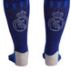 Vue rapprochée du logo Real Madrid brodé sur les chaussettes CERDÁ pour adultes