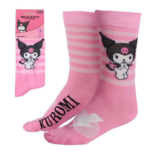 Chaussettes Hello Kitty et Kuromi pour adulte, taille 36/43, de la marque CERDÁ, montrant les deux personnages sur un fond coloré et joyeux.