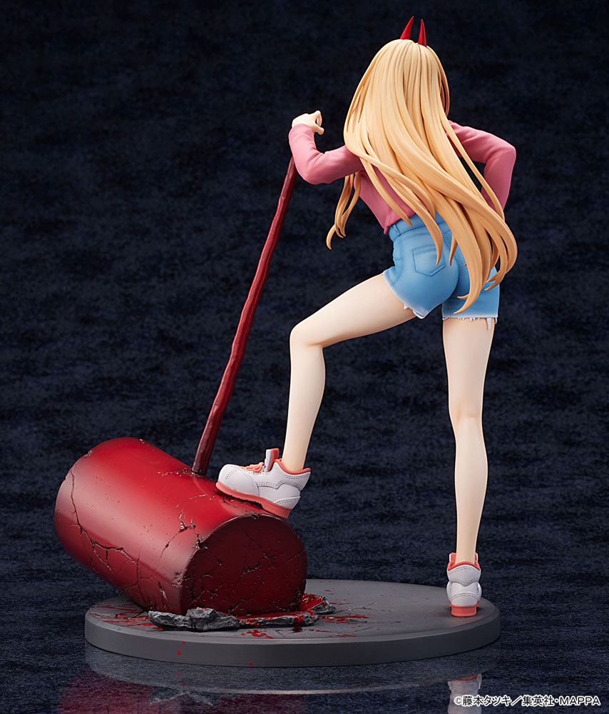 Vue plongeante sur la figurine Power Chainsaw Man de 27 cm
