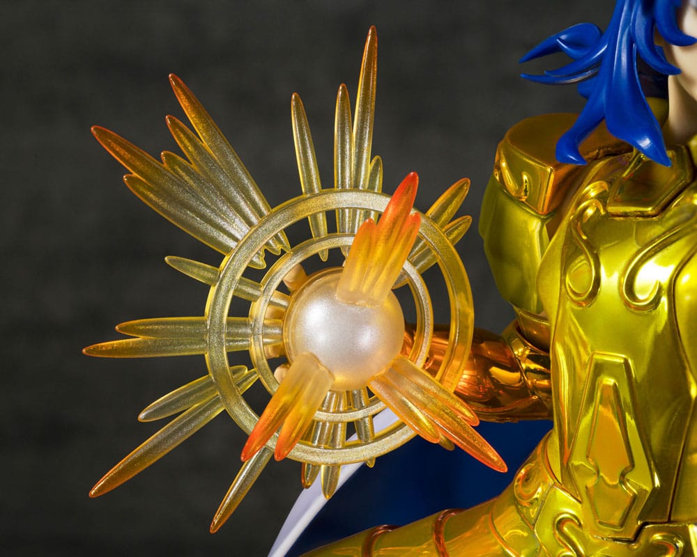 Statuette Saint Seiya Gemini Saga avec son socle, prête à être exposée