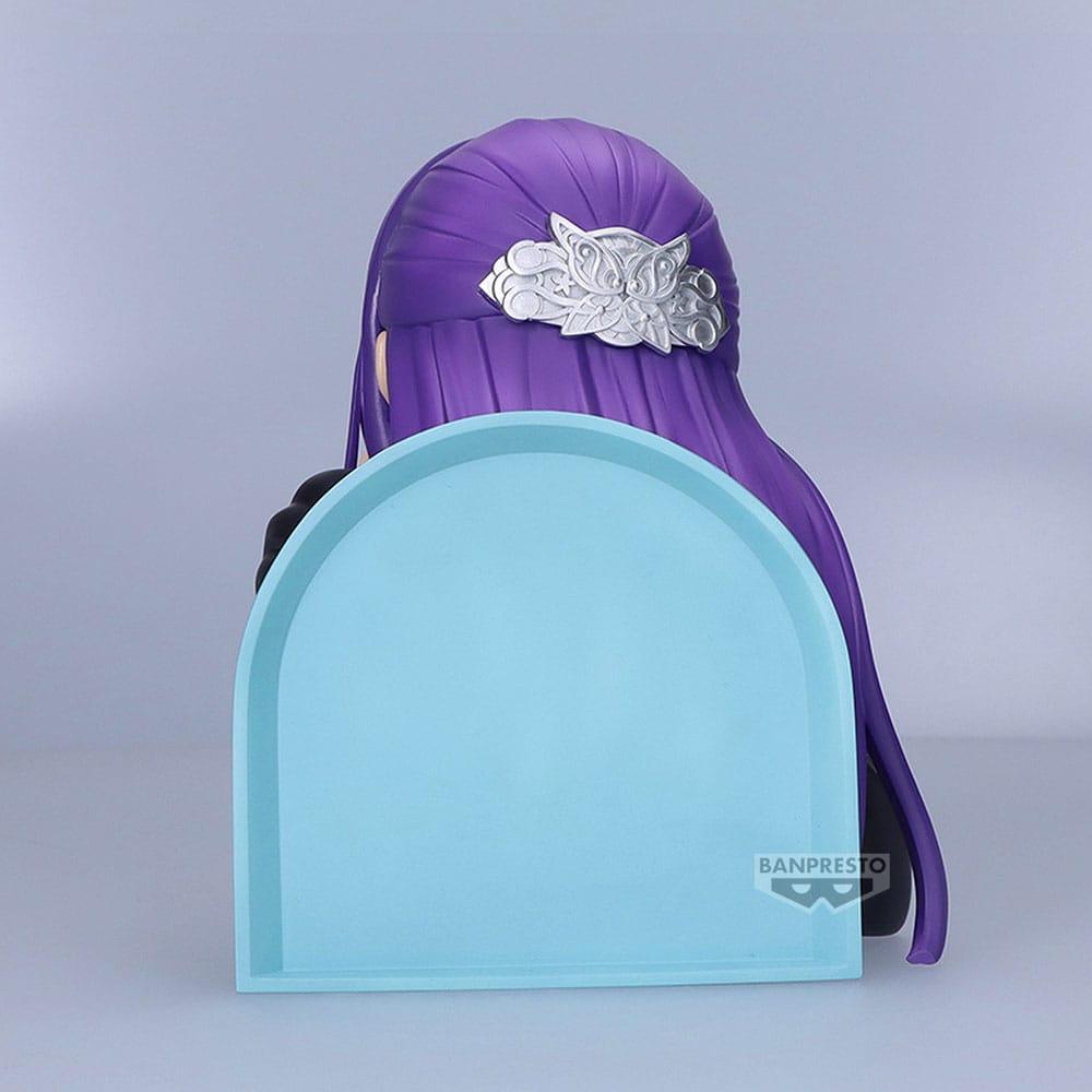 Gros plan sur les finitions de la statuette PVC Fern de Frieren