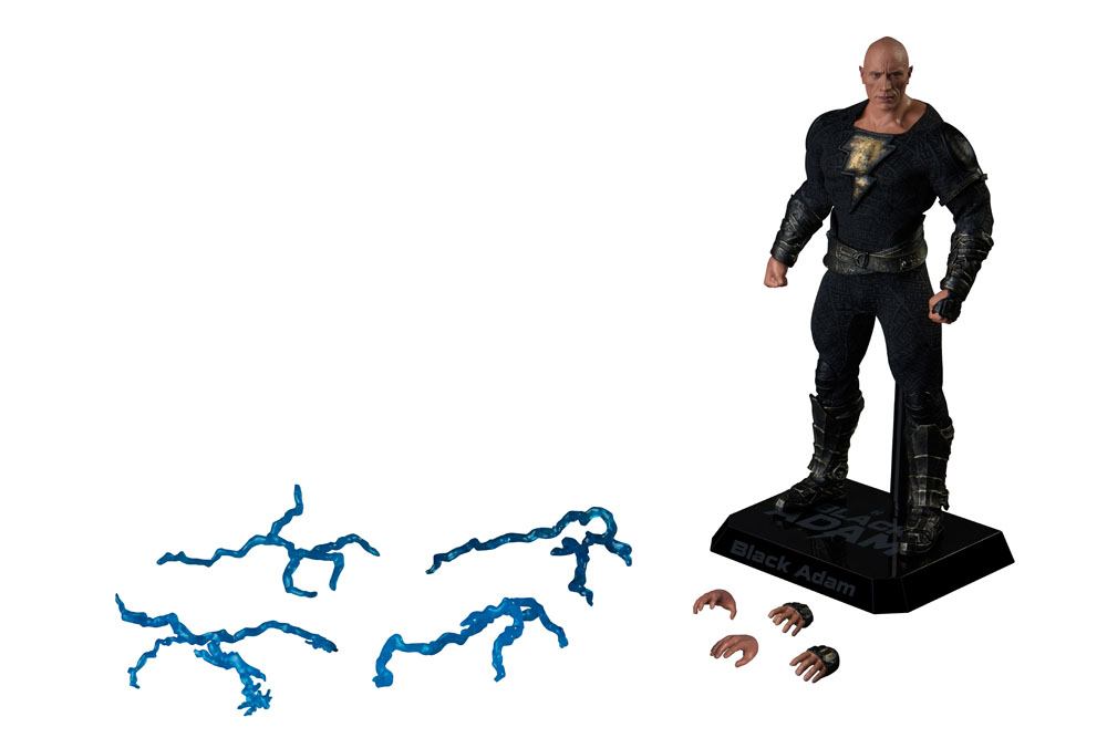 Gros plan sur les accessoires interchangeables de la figurine Black Adam, mains et effets