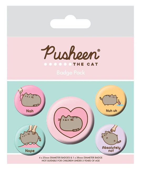 Pack de 5 badges officiels Pusheen 'Nah' par Pyramid International, montrant les différents designs et tailles.