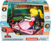 Voiture RC Carrera Super Mario Kart Peach en pleine accélération