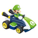 Gros plan sur le personnage Luigi dans sa voiture RC Carrera