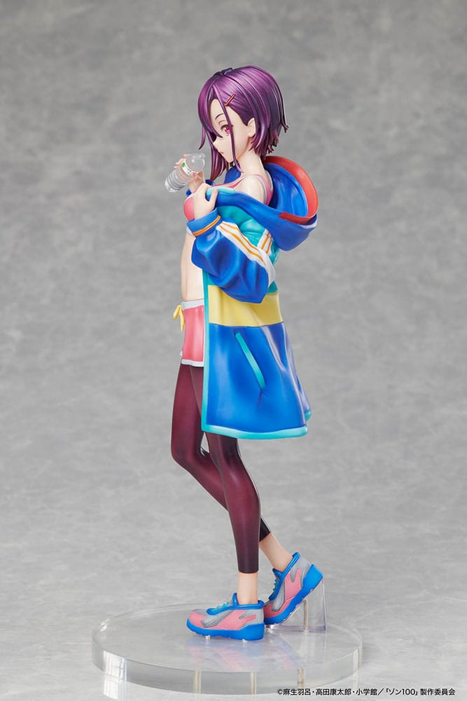 Statuette Shizuka Mikazuki Zom 100 en PVC, vue d'ensemble avec échelle