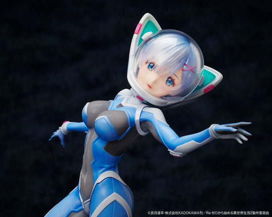 Statuette Rem Re:Zero 1/7, vue latérale, montrant la complexité du design