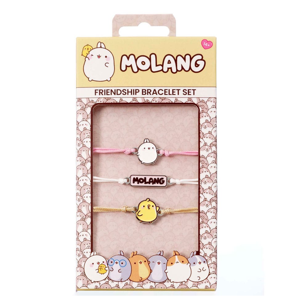 Les trois bracelets Molang et Piu Piu portés au poignet, illustrant leur taille de 18 cm et leur charme