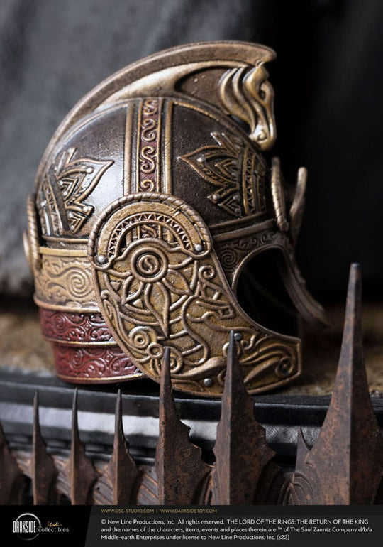 Statuette du Roi-Sorcier d'Angmar avec son arme emblématique