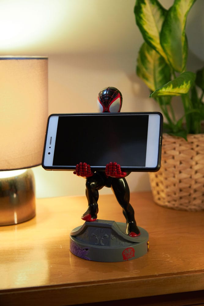 Vue de face du support Cable Guys Spider-Man Miles Morales avec câble USB
