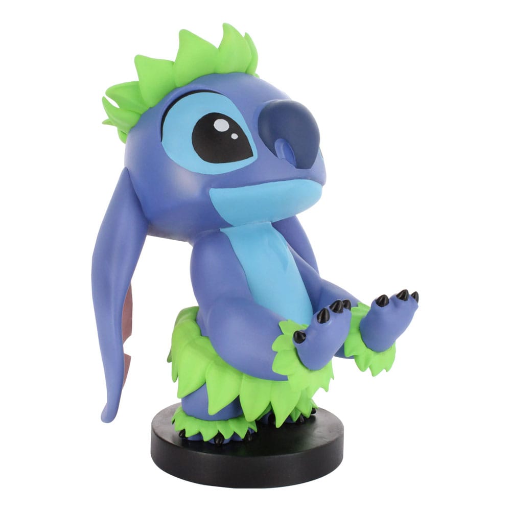 Stitch Hula Cable Guy en pleine action, supportant une manette sans fil