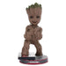 Cable Guys Marvel Groot Smiley Toddler 22cm tenant une manette PS5