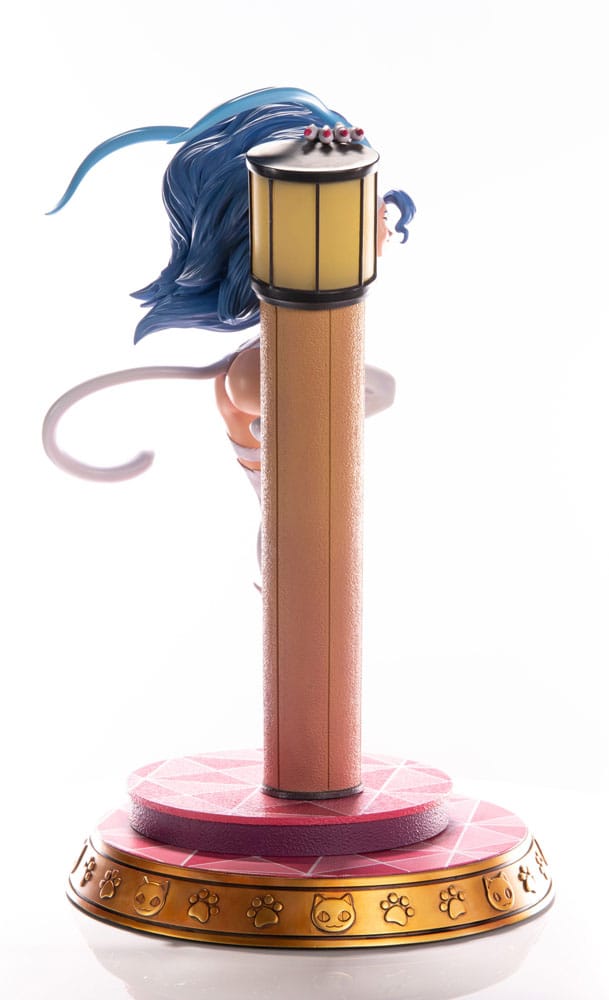 Statuette Felicia Darkstalkers 40cm, vue latérale en pose dynamique