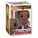Détail de la figurine Funko POP! Michael Jordan '89, montrant le maillot des Bulls et le ballon de basket.