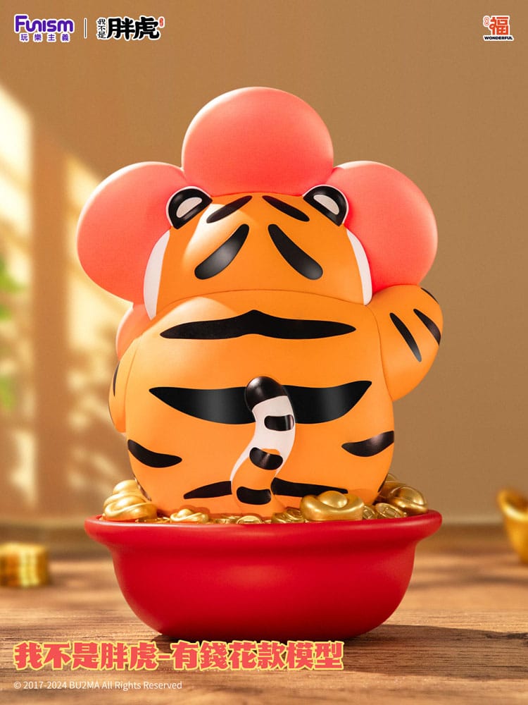 Gros plan sur les détails de la fleur de la statuette Funism