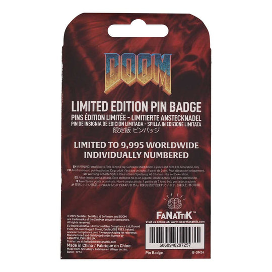 Packaging officiel du pin's Doom Floppy Disk FaNaTtik, avec logo et licence.