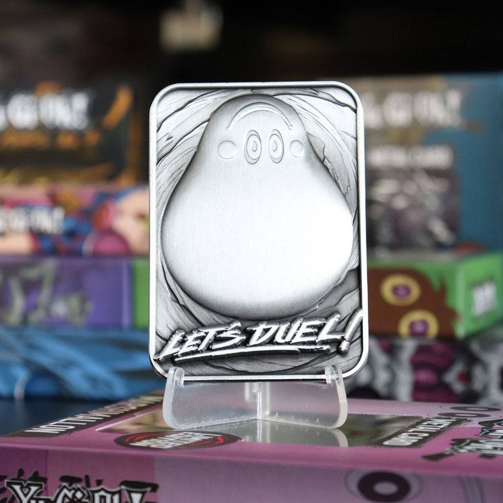 Réplique Yu-Gi-Oh! Marshmallon FaNaTtik posée sur un fond neutre