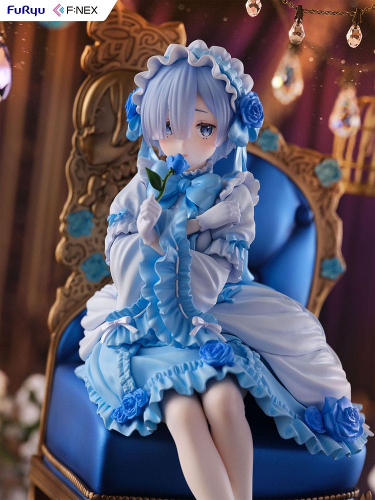 Statuette Rem 1/7 PVC, détails des chaussures et du socle