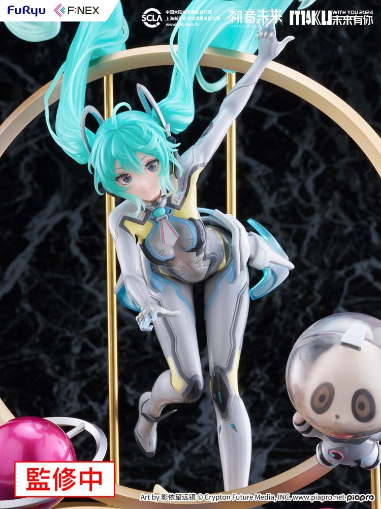 Détail des mains et des éléments décoratifs de la statuette Hatsune Miku 1/7