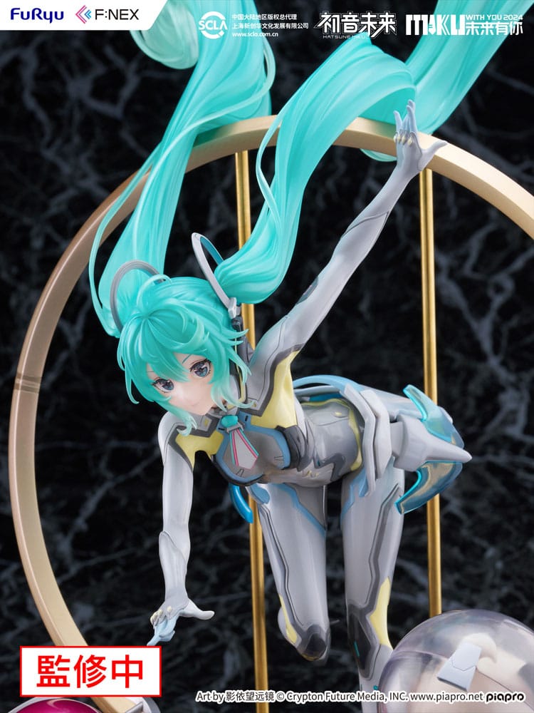 Hatsune Miku Miku with You 2024 Ver., vue rapprochée du haut du corps