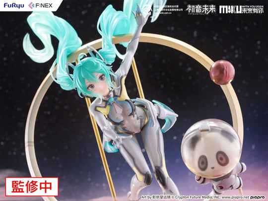 Hatsune Miku statuette, vue du socle et de la base décorée