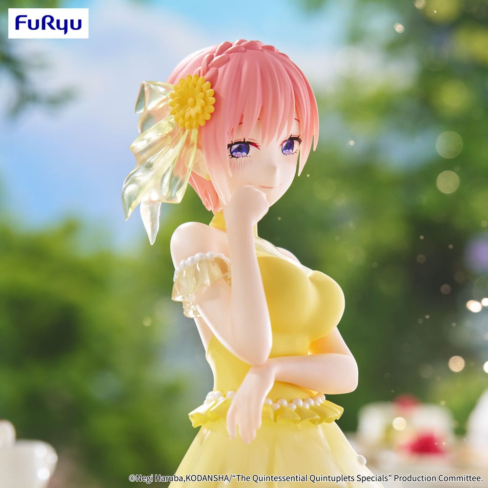 Statuette Ichika Nakano Furyu, angle dynamique