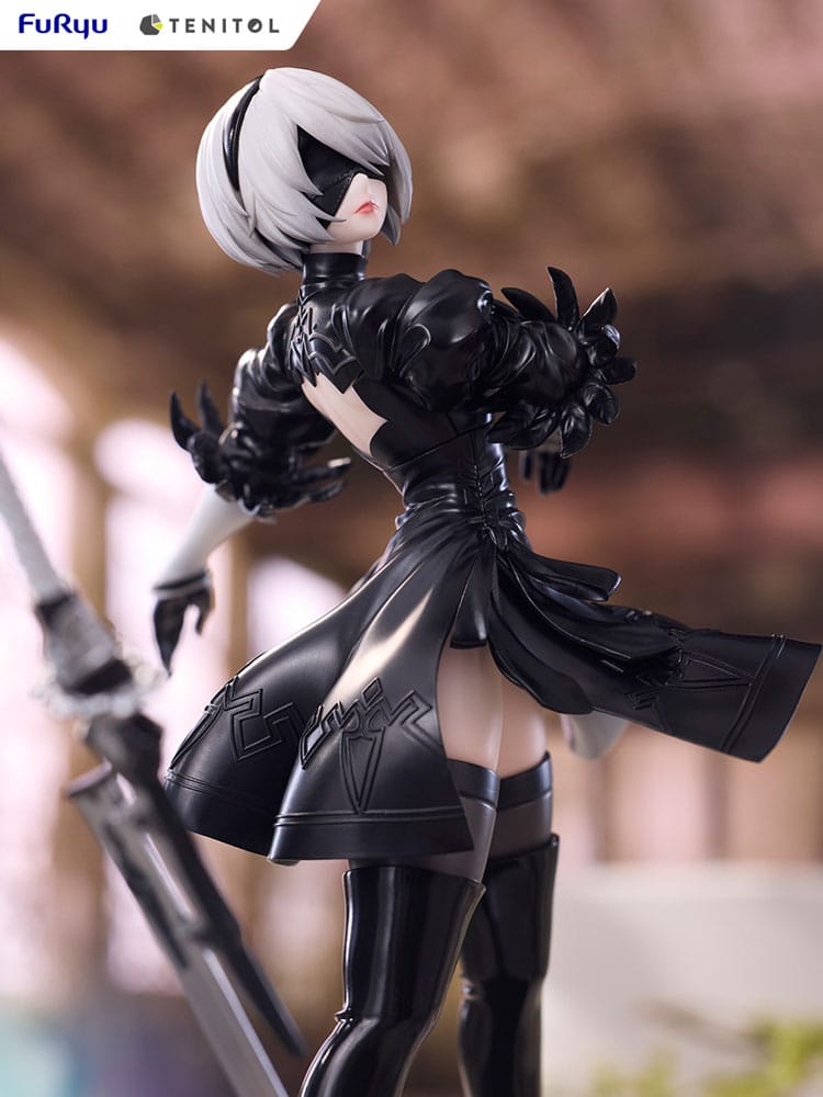 Statuette NieR:Automata 2B Ver1.1a Tenitol Furyu, pose dynamique avec l'arme