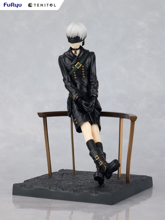 Gros plan sur le visage de 9S de la statuette NieR:Automata Tenitol, expression fidèle