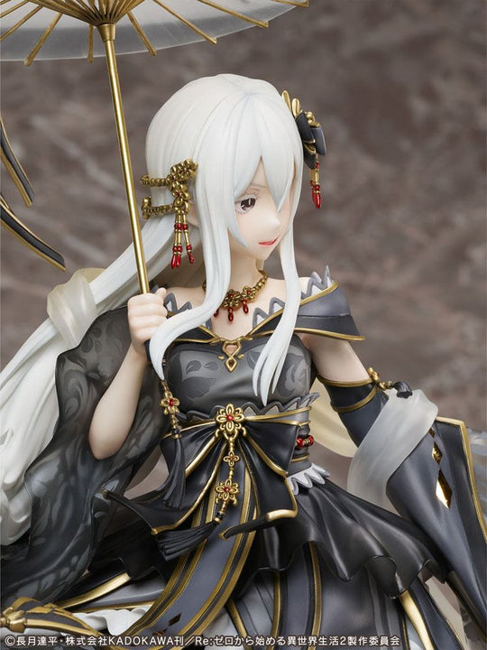 Statuette Echidna de Re:Zero, gros plan sur la texture des vêtements