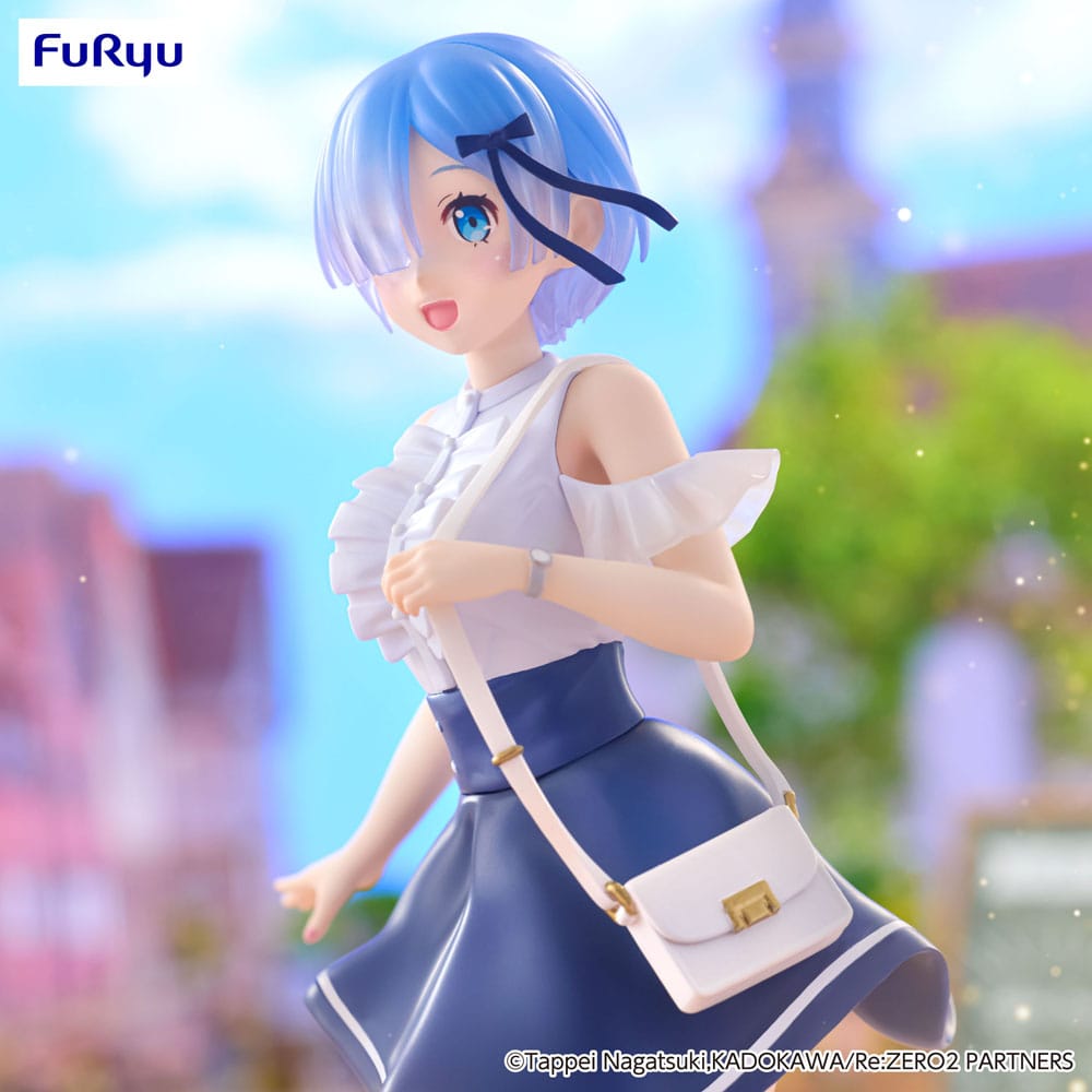 Statuette Rem Re:Zero Date Plan Ver. Furyu vue latérale droite avec socle