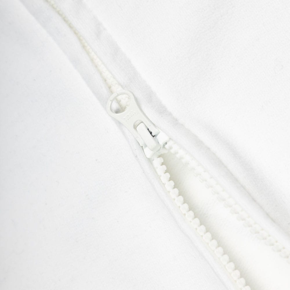 Étiquette de licence officielle DEVplus sur le sweater Fallout