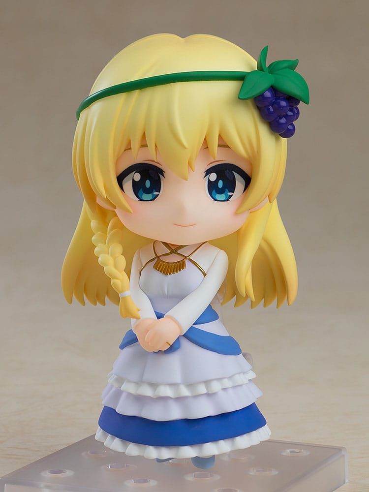 Gros plan sur le visage souriant de la figurine Nendoroid Iris de KonoSuba 3