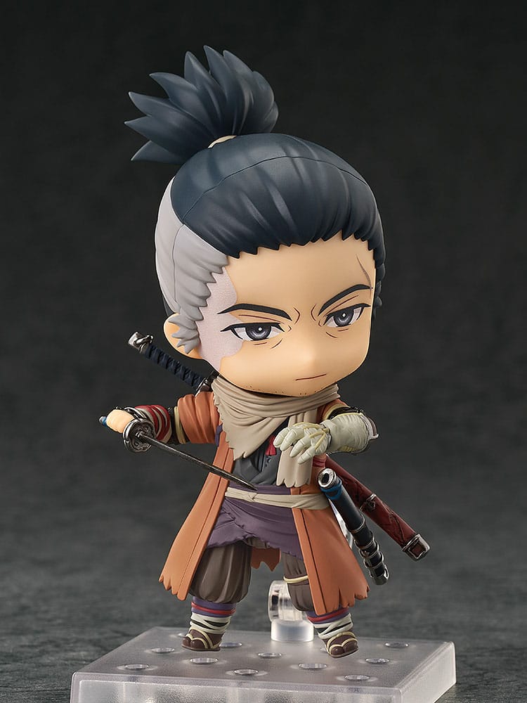 Détail du visage et de l'armure de la figurine Sekiro Nendoroid