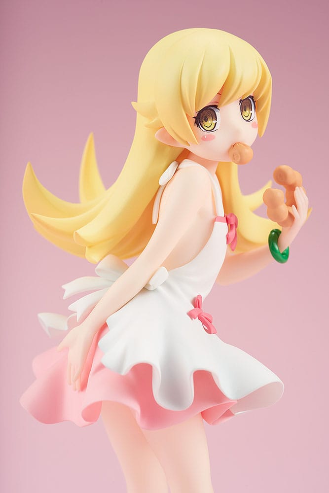 Statuette Shinobu Oshino sur son socle, prête à rejoindre votre collection