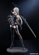 Figurine NieR: Automata A2 27cm, détails des armes et des équipements